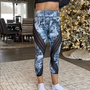 Lululemon crop leggings